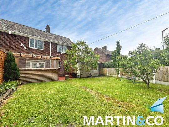 3 bedroom semi-detached house to rent - Photo 1