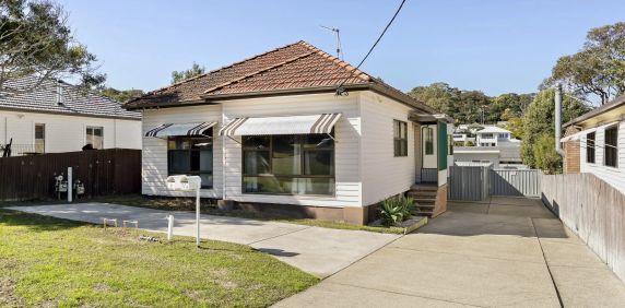 5 Bedroom Home - Photo 2
