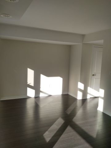 For Lease - 80 Orchid Place Drive Unit# 309, Toronto, Ontario - Photo 2