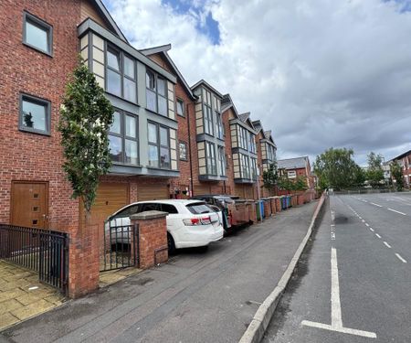 1 bedroom in a house share to rent - Photo 3