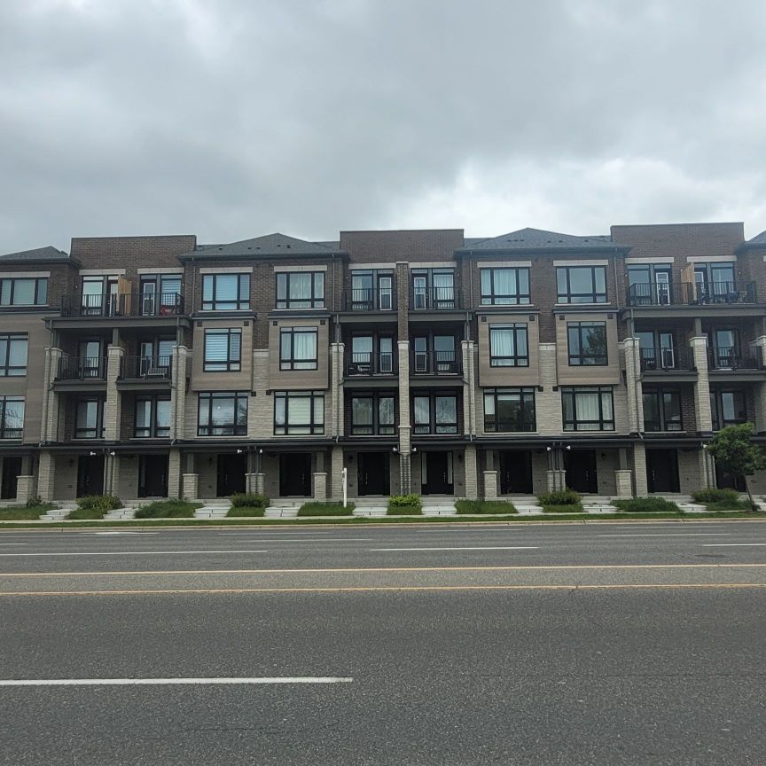 For Lease - 492 Salem Road, Ajax, Ontario - Photo 1