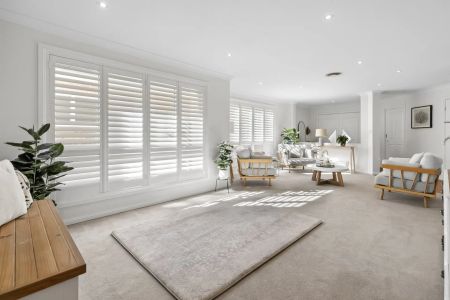 Stunning Family Entertainer with Sought-After Plateau Address - Photo 3