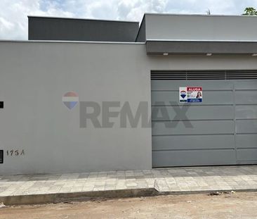 Casa moderna em Vila Sas: conforto e praticidade - Foto 1
