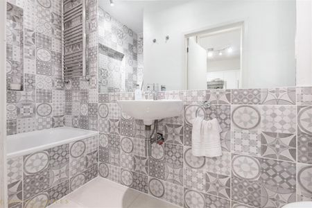 Tothill House, Page Street, Westminster, London, SW1P - Photo 4