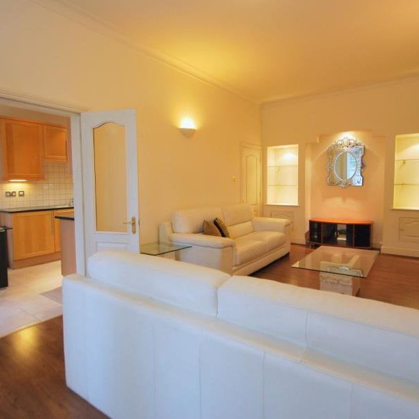 William Court, Hall Road, London NW8 - Photo 1