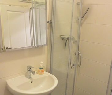 Altbau: Zentral und ruhig mit Balkon!!! Wohnen auf Zeit. - Photo 4