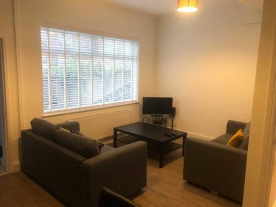 4 bedroom apartment to rent - Photo 1