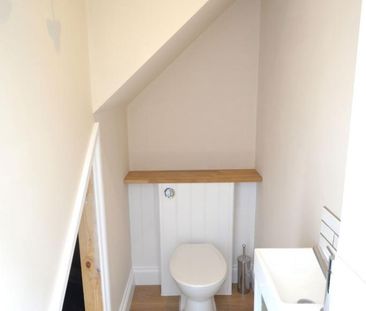 2 bedroom terraced house to rent - Photo 3