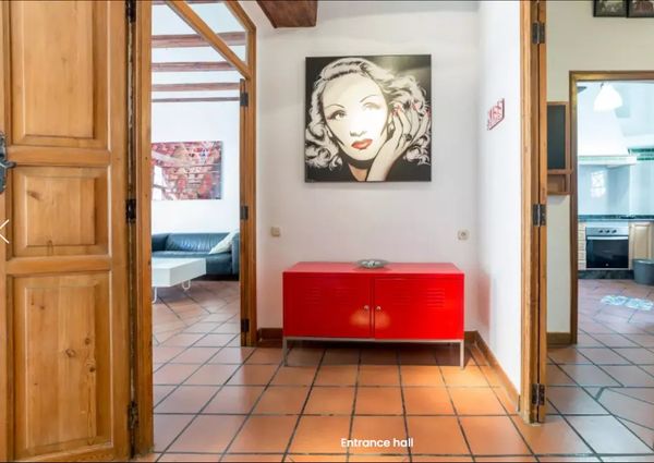 Carrer de les Danses, Valencia, Valencian Community 46001