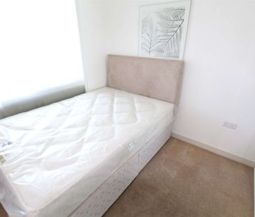 AVAILABLE NOW! | Fully Furnished Studio | Concierge | Close proximi... - Photo 1