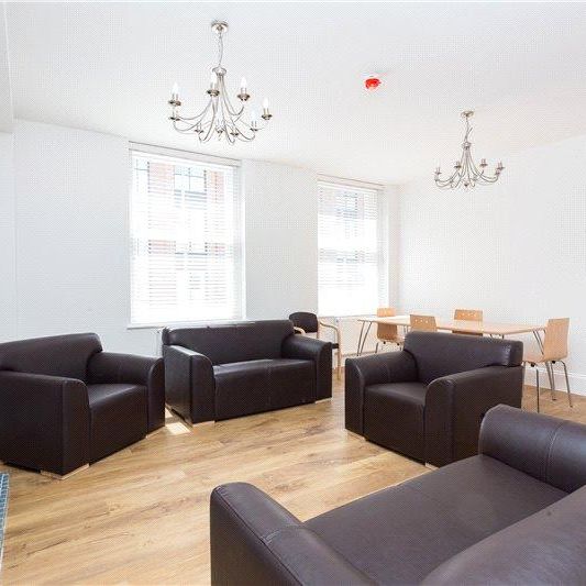 1 bedroom in a house share to rent - Photo 1