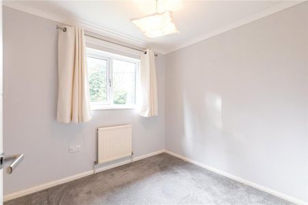 3 bedroom end of terrace house to rent - Photo 5