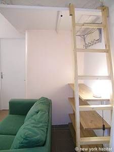 Logement à Paris, Location meublée - Photo 1
