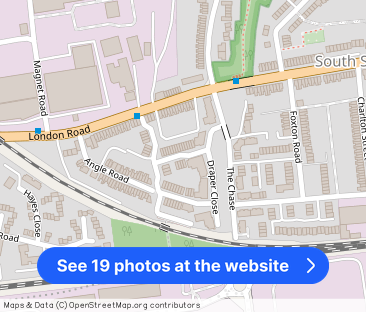 Draper Close, Grays - Photo 1