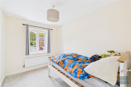 3 bedroom semi-detached house to rent - Photo 3