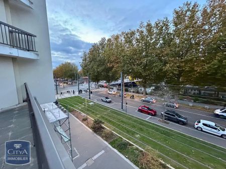 Appartement à louer 3 pièces 74.1m² - Photo 2