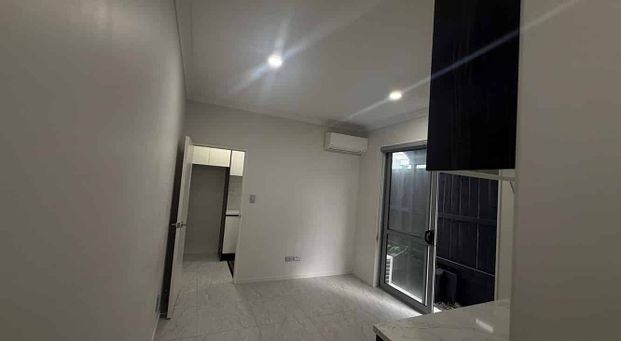 Charming 2BR Flat in Flat Bush - Photo 1