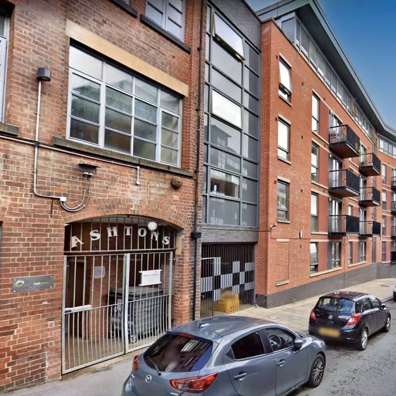 Studio to rent - Photo 1