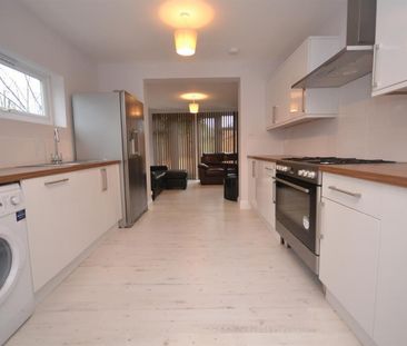 1 bedroom Flat To Let - Photo 5