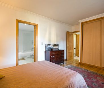 Apartamento T2 para arrendamento com móveis em condomínio com pisci... - Photo 5