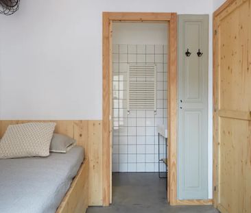 Carrer de lEncarnació, Barcelona, Catalonia 08025 - Photo 3