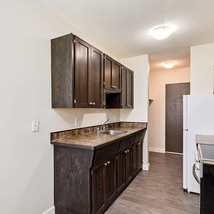 Renovated Suite - 2 Bedroom - Photo 1