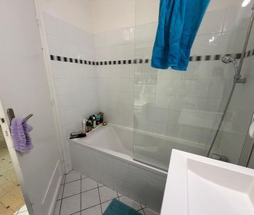 Location Appartement 3 pièces 58m² LYON 6ème - Photo 6