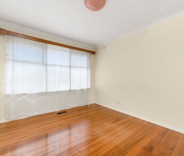 3 Bedroom Family Home - Photo 2