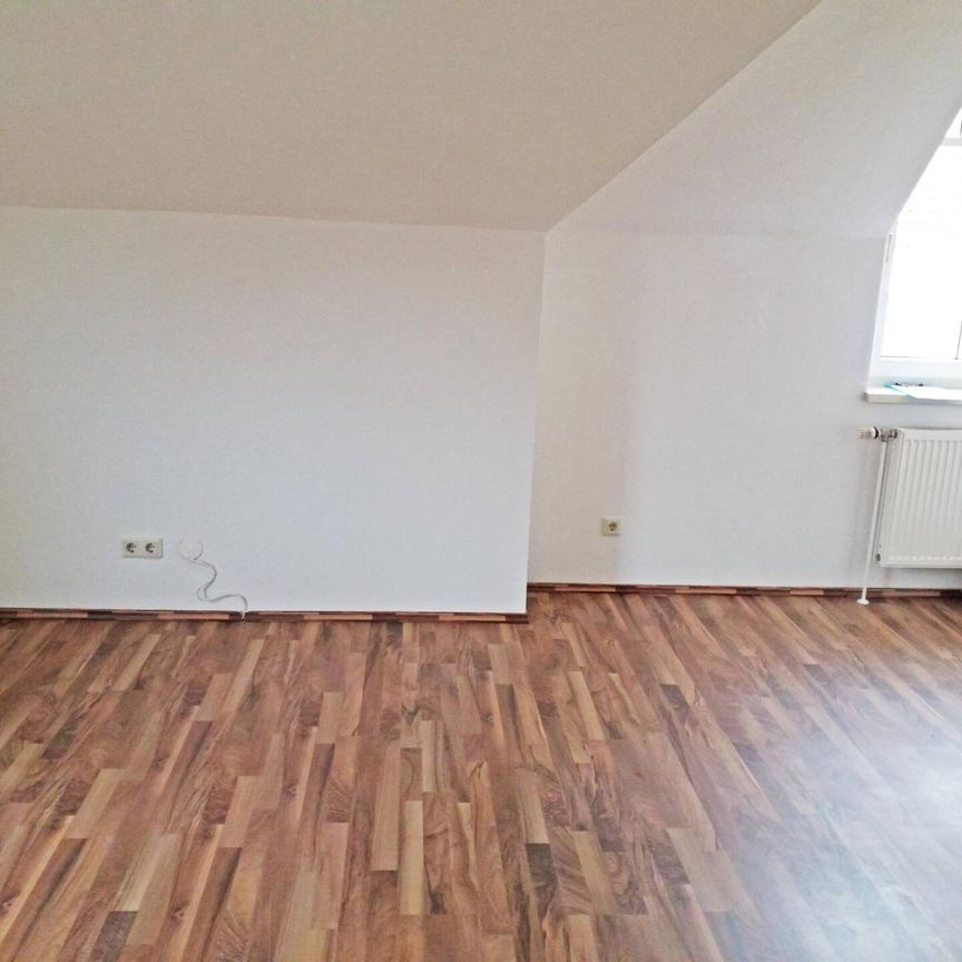 Gut angelegte 2-Zimmerwohnung im Dachgeschoss - Photo 2