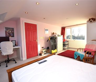 14, Buckstone Grove, Alwoodley, Leeds, LS17 5HW - Photo 5