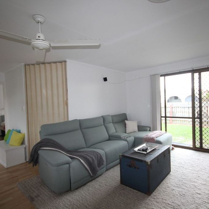 Low-Set 2-Bedroom Property with Private Yard – Walk to Maroochydore Cbd - Photo 1