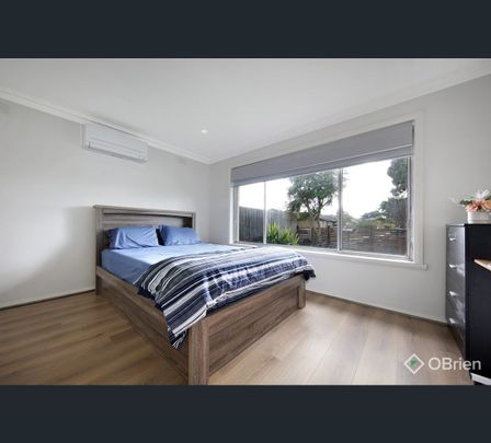 1/6 Sinclair Street, Oakleigh South, Vic 3167 - Photo 1