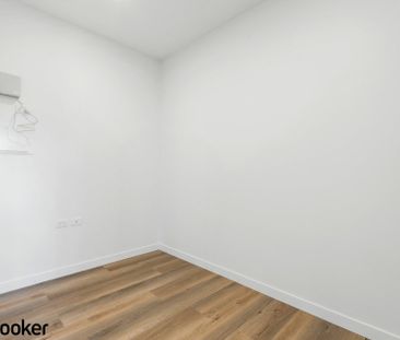 Brand New apartment Denman Prospect apartment ground level - Photo 3