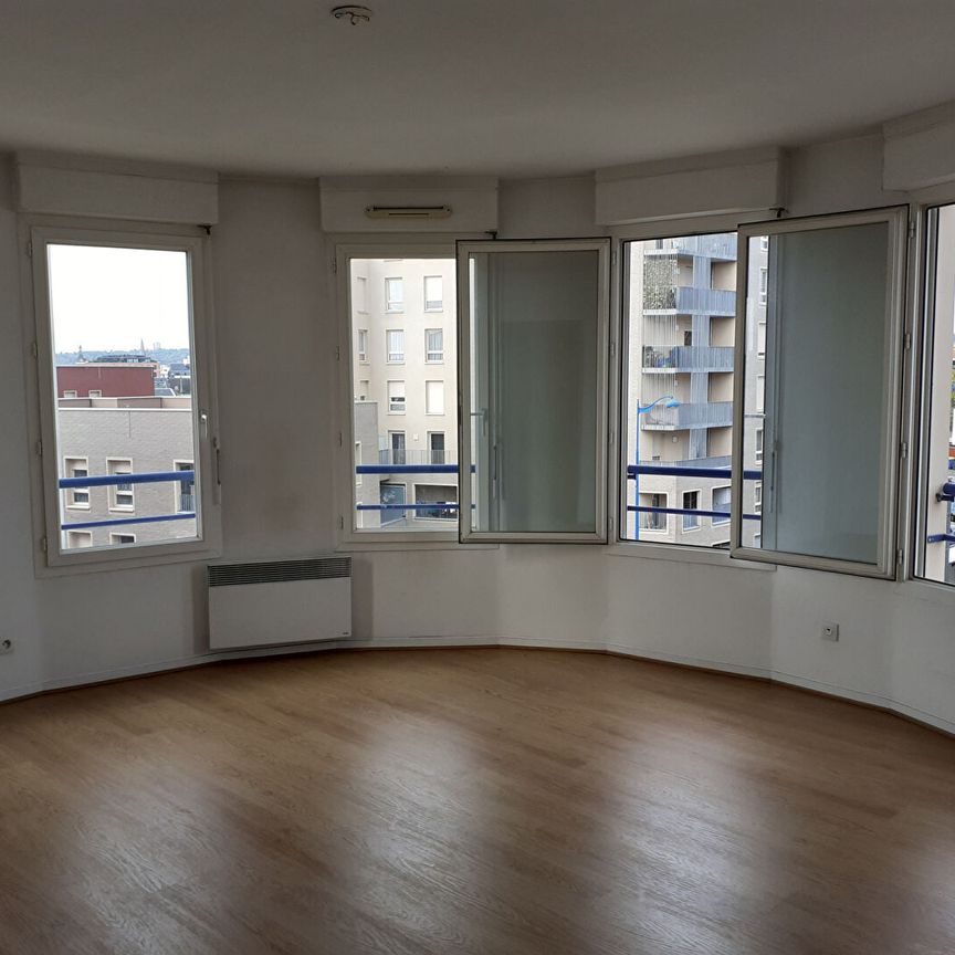 Location Appartement 2 pièces 49m² SOTTEVILLE LES ROUEN 76300 - Photo 1
