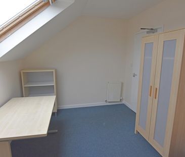 3 Bedroom Flat - Photo 5