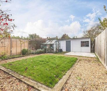 South Avenue, Egham, TW20 - Photo 3