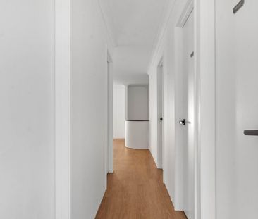 Spacious Family Home with Generous Yard - Photo 3