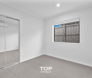 36 Titan Drive, Clyde North, Vic 3978 - Photo 1