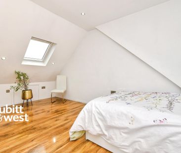 4 bedroom terraced house to rent - Photo 5