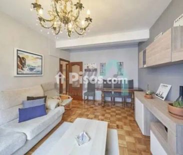 Piso en alquiler en Centro - Photo 1