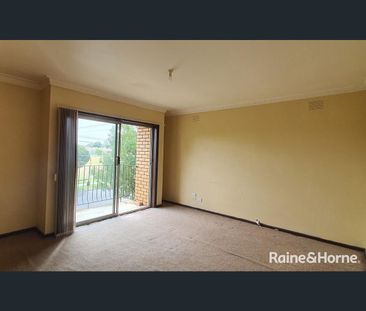 3/28 Stradbroke Drive, St Albans, Vic 3021 - Photo 6