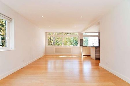 Park Close, Ilchester Place, Kensington, London, W14 - Photo 2