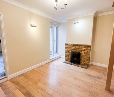 2 bed terraced house to rent in Elm Cottages, Holyport Street, Maid... - Photo 1