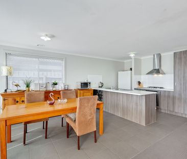 Spacious and Bright 3-Bedroom Home in Epping - Photo 5