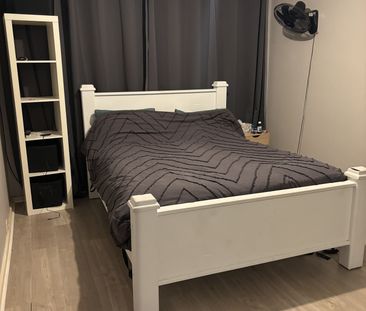 3 BEDROOM FAMILY HOME - Photo 1