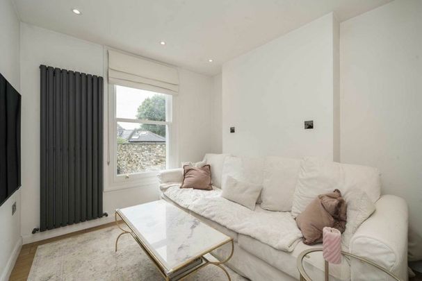 Chiswick High Road, Chiswick, W4 - Photo 1