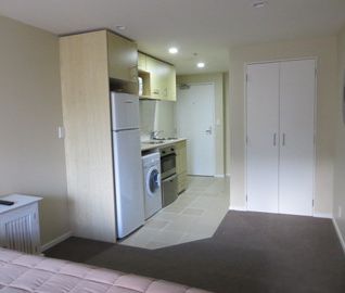 Fantastic Studio Apartment In Emily Place, Auckland, NZ - Photo 2