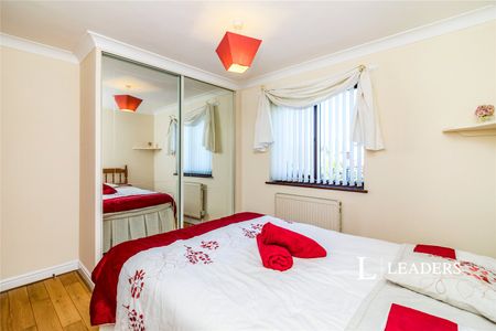 4 bedroom house to rent Uplands Road North, Carlton Colville, Lowestoft, NR33 - Photo 4