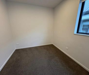 Modern 3-Bedroom Townhouse Backing onto Park - ... - Photo 6