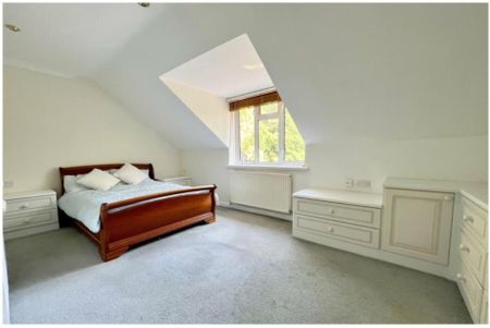3 bedroom maisonette to rent - Photo 2